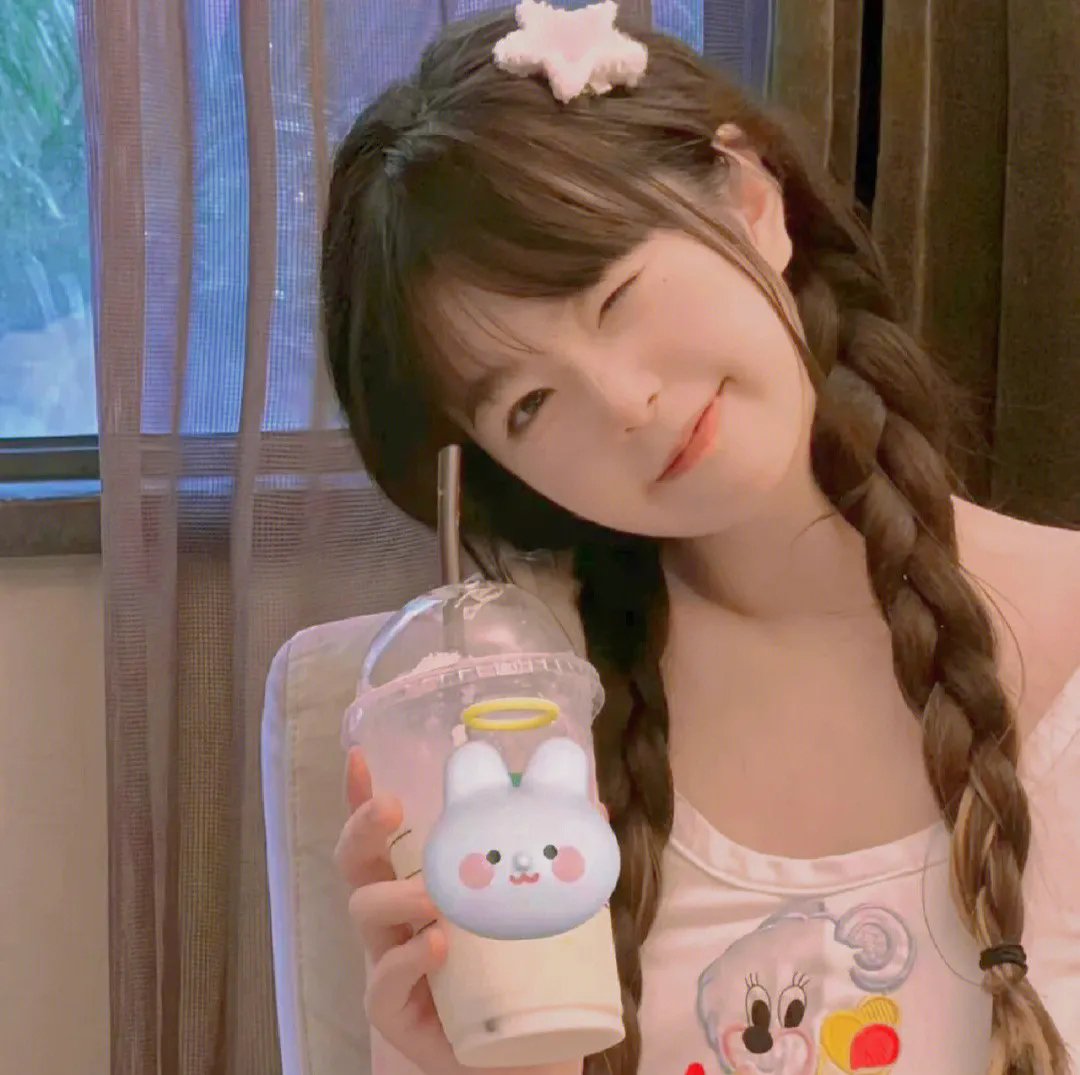 替嫁后,秦太太被迫靠演技苟活